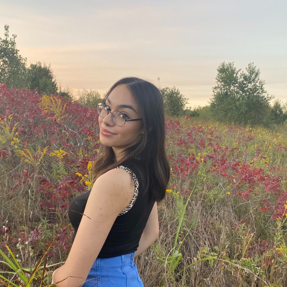 Meet your Posher, Daniela